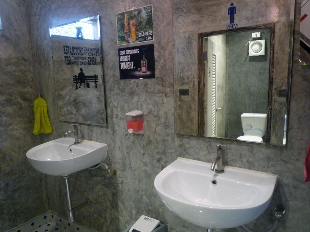 Noom Guesthouse Lop Buri Exteriér fotografie