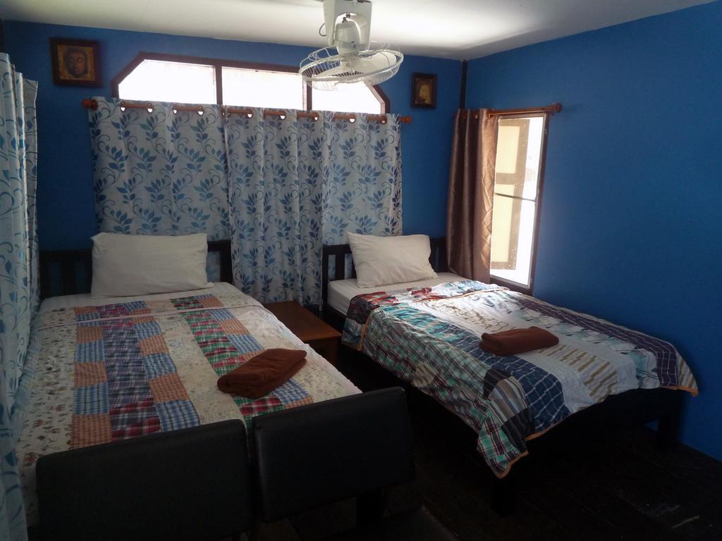 Noom Guesthouse Lop Buri Exteriér fotografie